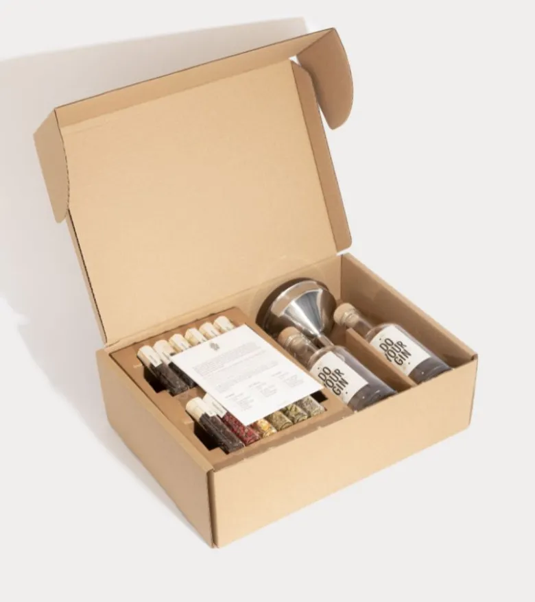 Coffret pour faire du gin maison