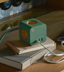 Cube multiprises
