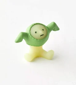 Figurine fluorescente Smiski - série Dressing