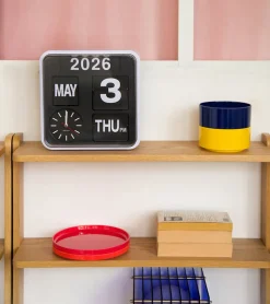 Horloge calendrier Flip - Karlsson