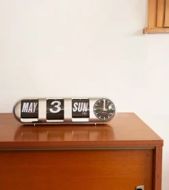 Horloge Murale Tube Flip - Karlsson