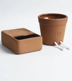Jardinière autonome en eau