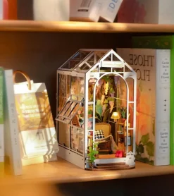 Kit DIY maison miniature en serre-livre - Garden House