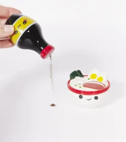 Salière et Poivrière ramen et sauce soja